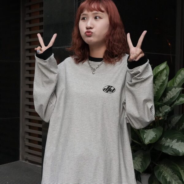 背大圖條紋長TEE